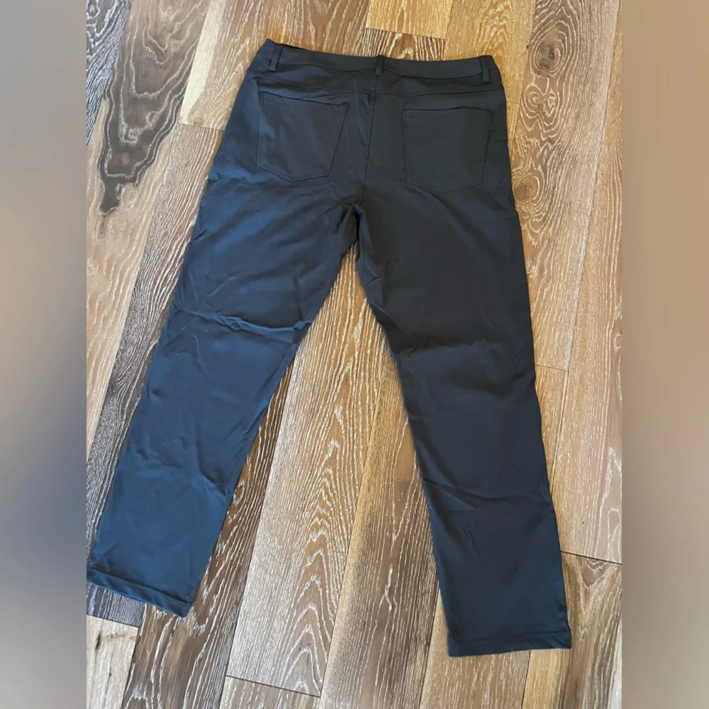 BYLT Basics Men's Charcoal Chinos NWT - Picture 9 of 14